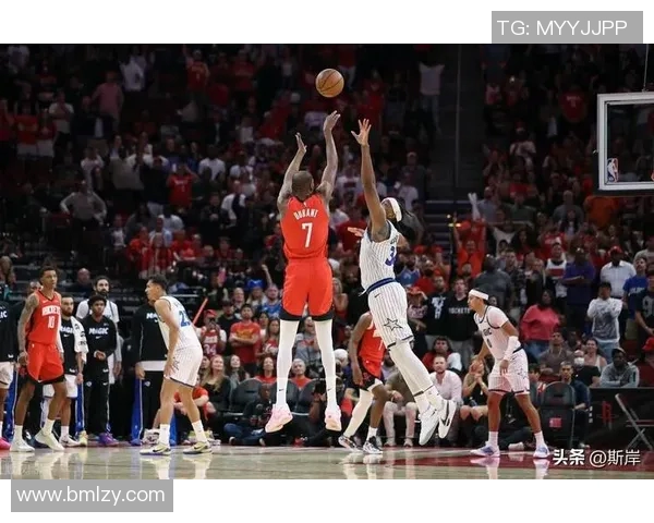 1995年NBA总决赛火箭队与魔术队的经典对决回顾与分析